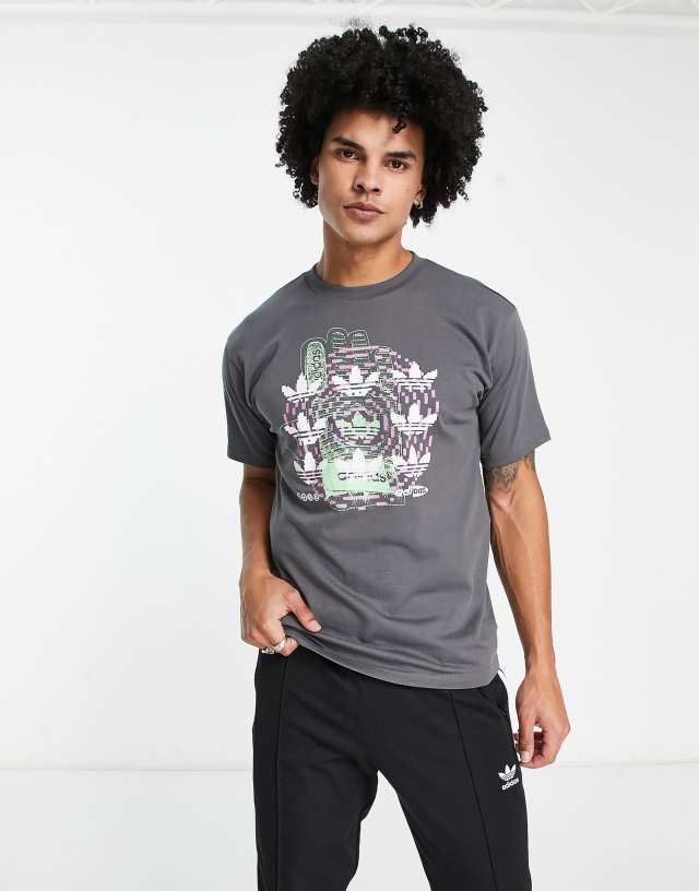 adidas Originals SPRT Hypersport t-shirt with front graphics in dark gray