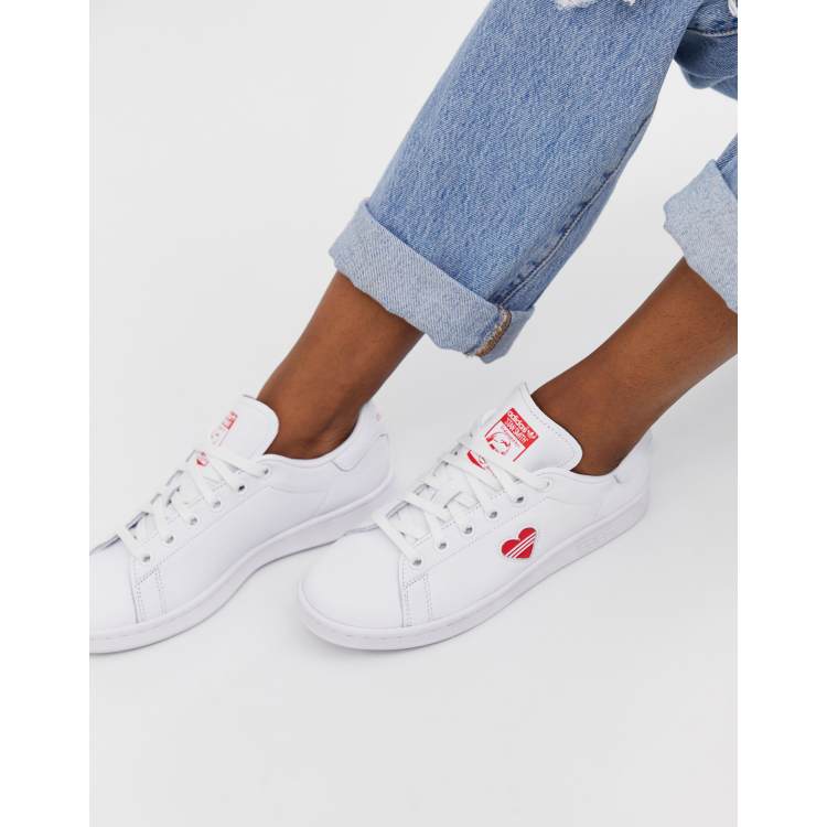 Stan smith blanche store coeur rouge