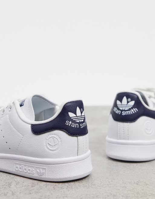 Stan smith 2025 derriere gris