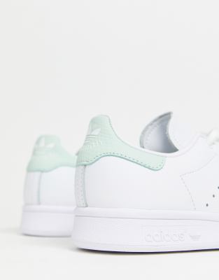 stan smith blanc et verte