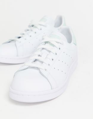 stan smith grise et verte