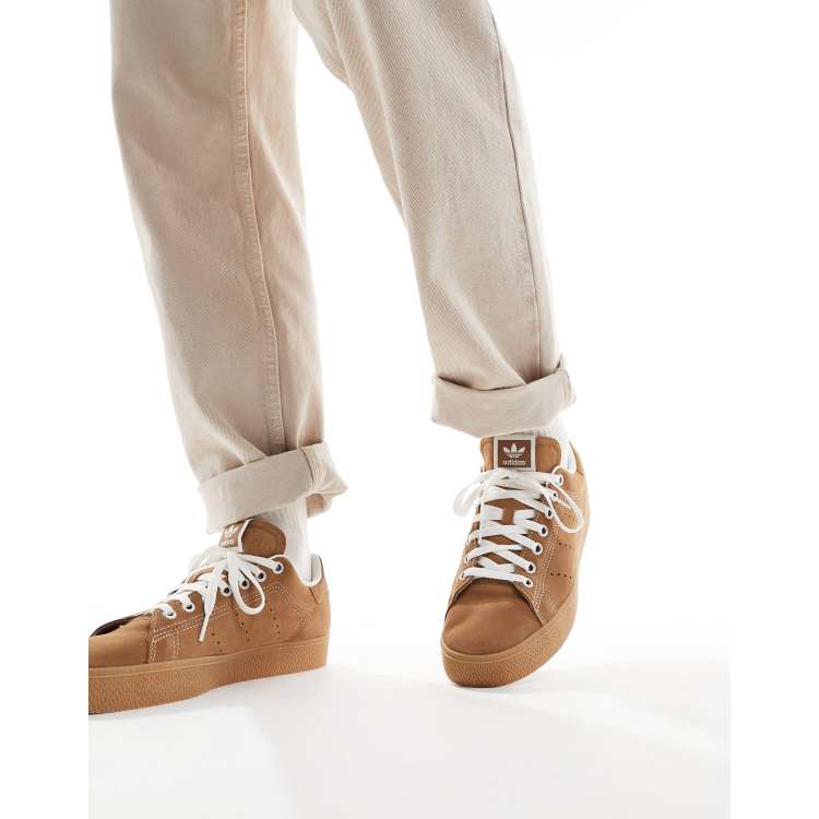 adidas Originals Stan Smith Baskets en daim Beige ASOS