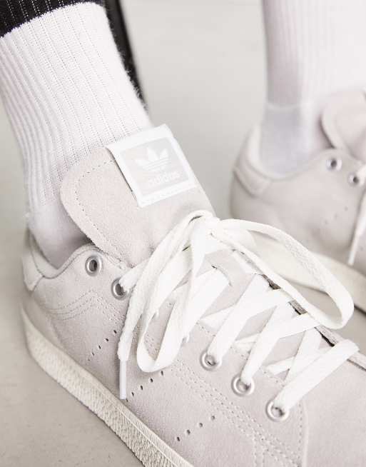 Stan smith white deals and grey