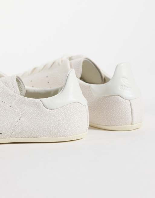 adidas Originals Stan Smith flache Sneaker in Weiß, 4 von 5