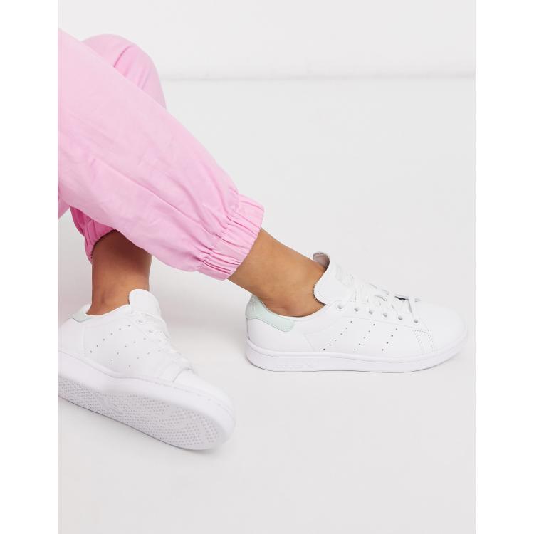 Adidas originals stan smith in white 2025 and mint green