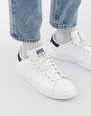 adidas originals stan smith leather trainers in white