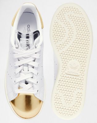 adidas Originals - Stan Smith - Scarpe da ginnastica con punta bianco e oro  | ASOS