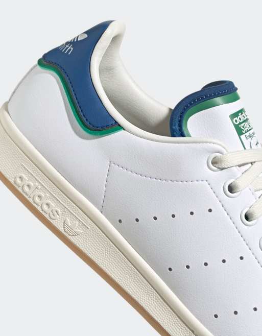 adidas Originals Stan Smith Sneaker in WeiB und Blau mit Gummisohle ASOS