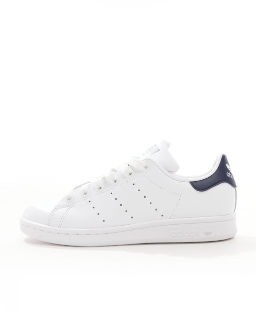 Adidas Originals – Stan Smith – Sneaker in Weiß und Navy | ASOS Adidas originals sneaker fast stan smith silber herren