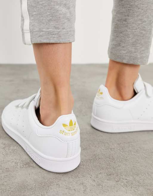 Stan smith con hot sale gli strappi