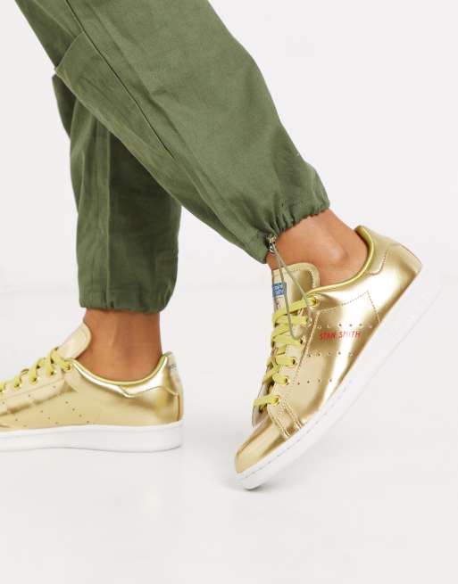 adidas Originals Smith sneakers in gold