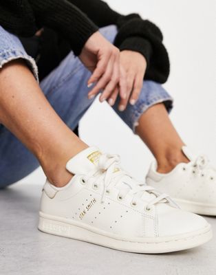 adidas Originals Stan Smith trainers in off white and gold - ASOS Price Checker