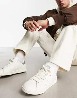 adidas Originals Stan Smith in off white | ASOS