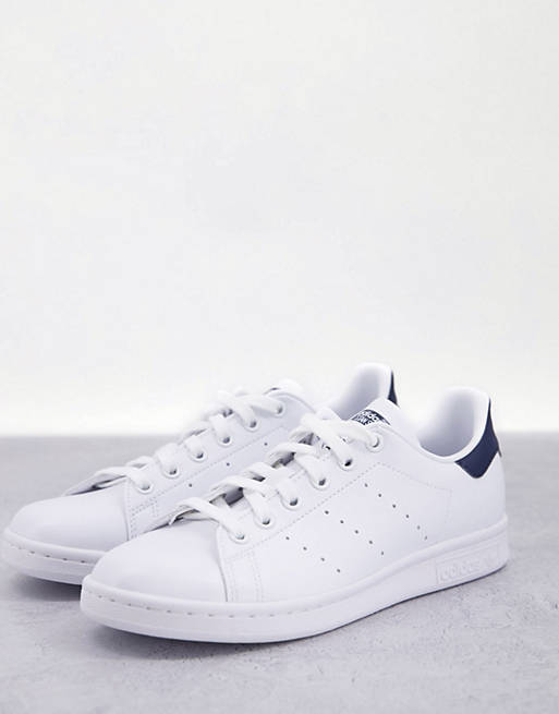 adidas Originals Stan Smith sneakers in white and navy WHITE | ASOS