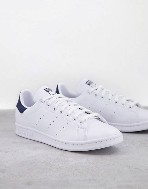 kamp ontwikkeling Kostuums adidas Originals Stan Smith sneakers in white and navy | ASOS