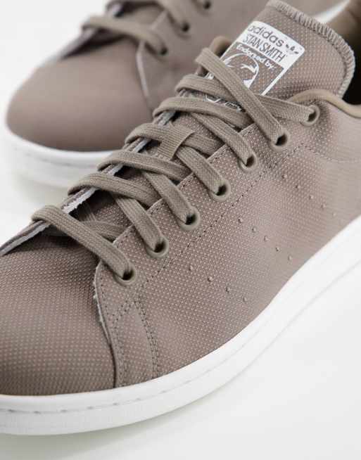 Stan smith shop shoes brown