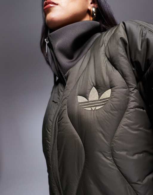 adidas Originals Steppmantel in Khaki