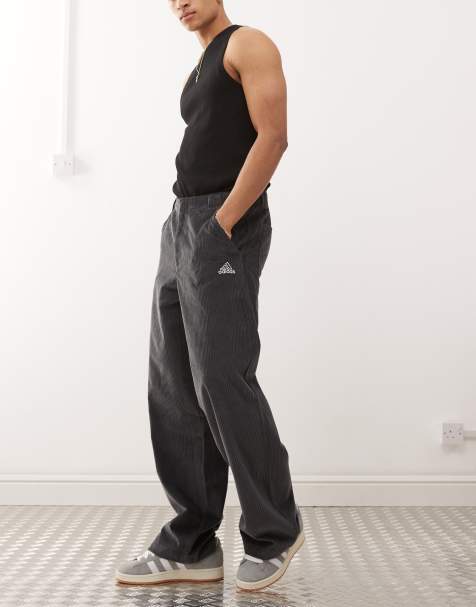 adidas Originals – Street – Cordhose in Grau - view 1
