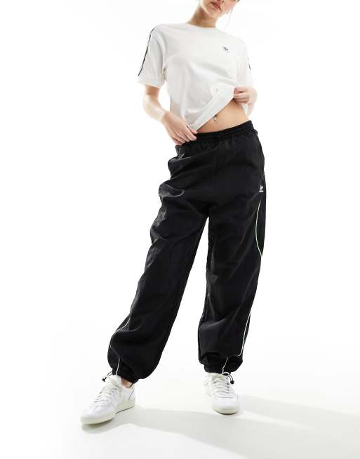 adidas Originals – Street – Fallschirmhose in Schwarz, 3 von 5