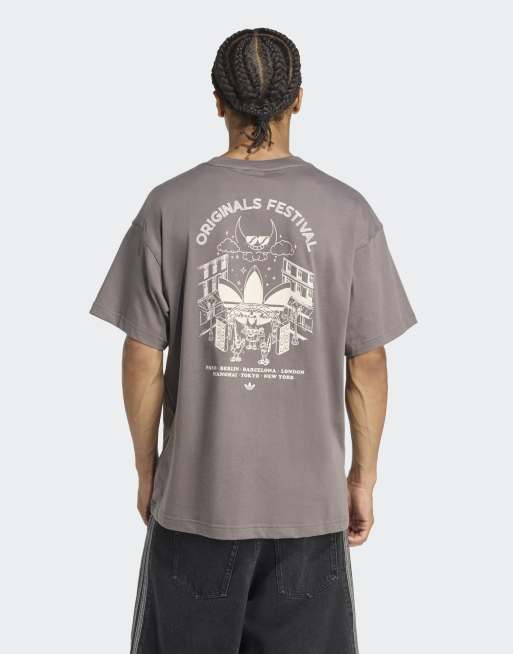 adidas Originals - Street - Koksgrå T-shirt med bandprint