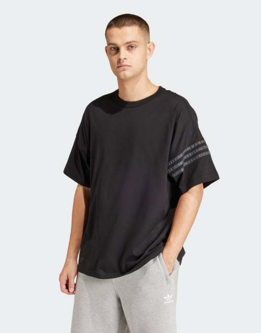 adidas Originals - Street Neuclassic - Sort t-shirt