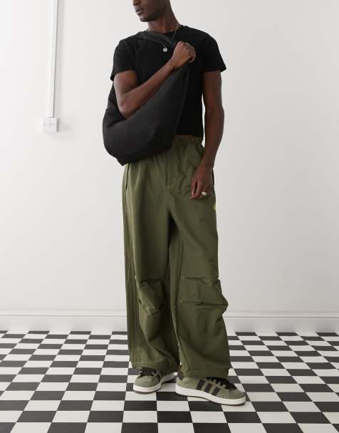adidas Originals - Street - Pantaloni stile parachute kaki - view 1