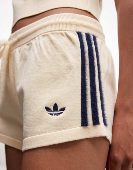 adidas Originals Strickshorts in Cremeweiß, 4 von 5