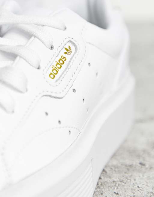 A merced de Incorporar Meditativo adidas Originals Super Sleek sneakers in white | ASOS