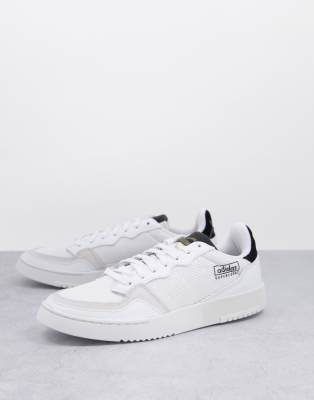 adidas Originals Supercourt Sneaker in WeiB und Schwarz