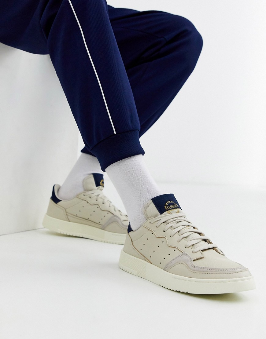 adidas Originals - Supercourt - Sneakers in grijs