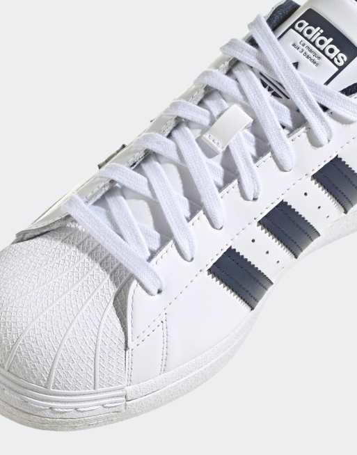 Adidas superstar blanche et cheap bleu marine