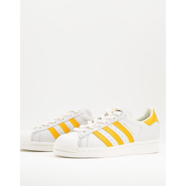 adidas Originals Superstar Baskets Blanc et jaune