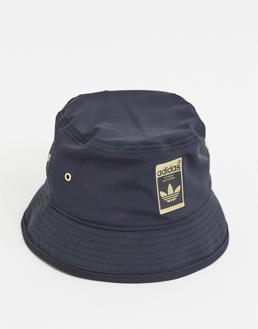 Adidas Originals superstar bucket hat with gold logo black