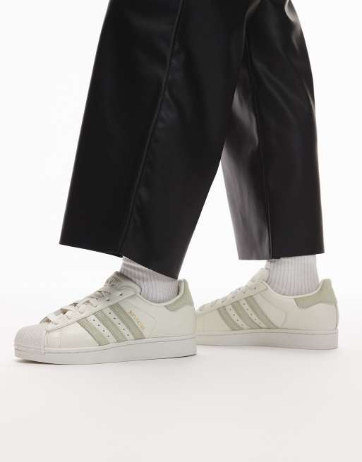 adidas Originals - Superstar II - Baskets avec rayures effet poulain - Blanc et vert sauge