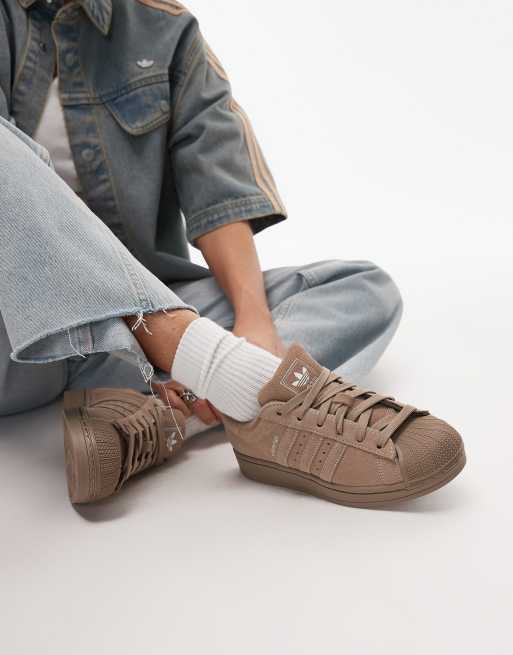 adidas Originals – Superstar II – Brązowe buty sportowe z ozdobnymi przeszyciami