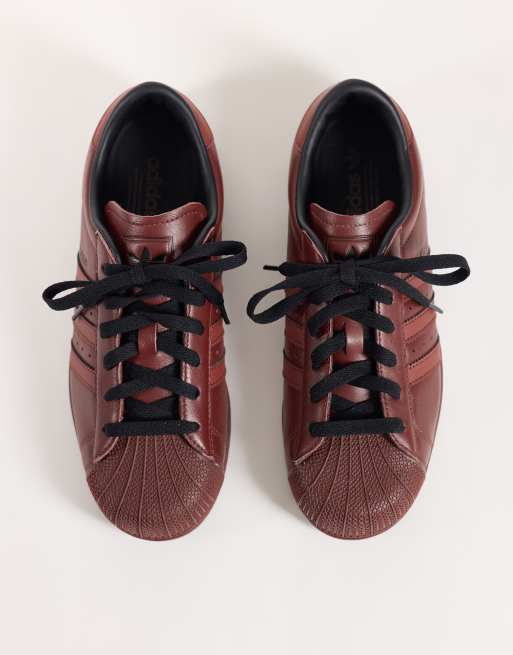 adidas Originals Superstar II flache Sneaker in Ton-in-Ton-Fuchsbraun exklusiv bei ASOS, 2 von 5