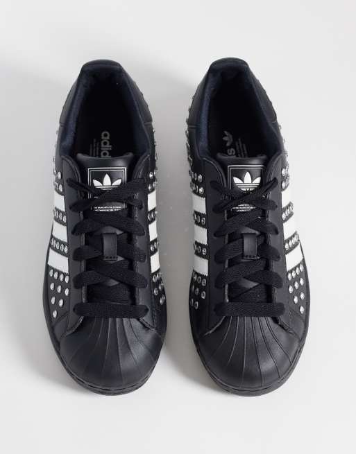 adidas Originals – Superstar II – Mit Nieten besetzte Sneaker in Schwarz und Silber , 2 von 5