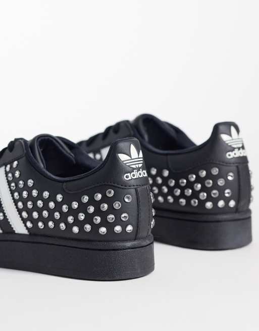 adidas Originals – Superstar II – Mit Nieten besetzte Sneaker in Schwarz und Silber , 3 von 5