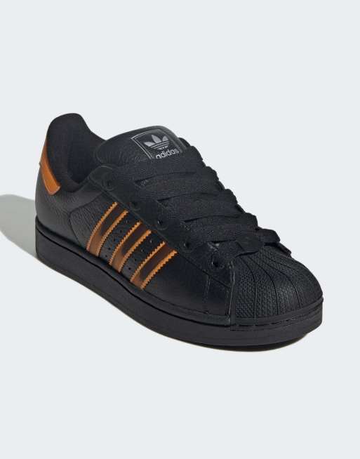 adidas Originals – Superstar ii – Schuhe in Schwarz und Orange