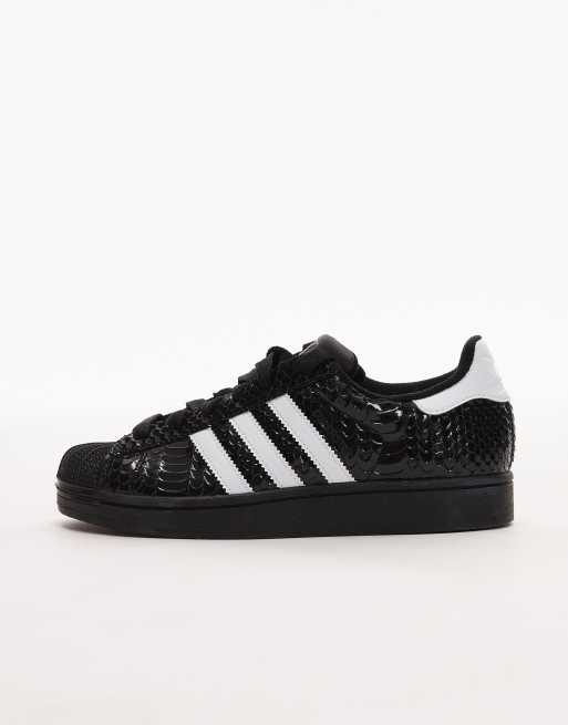 adidas Originals – Superstar II – Sneaker in Metallic-Schwarz mit Krokomuster , 2 von 5