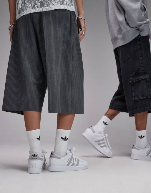 adidas Originals – Superstar II – Sneaker in Weiß und Grau, 3 von 5