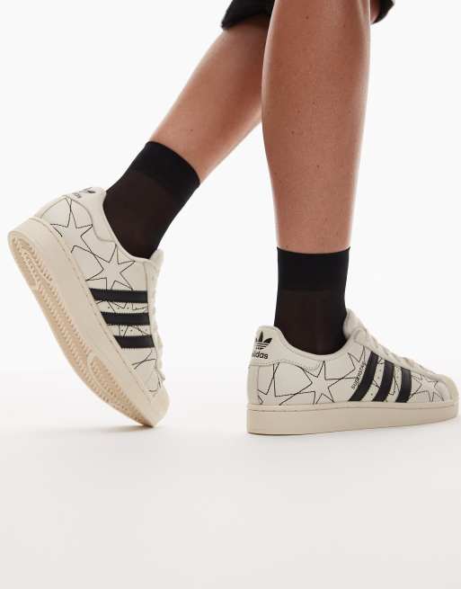 adidas Originals – Superstar II – Sneaker in Wollweiß mit Stern-Ziernähten , 4 von 5