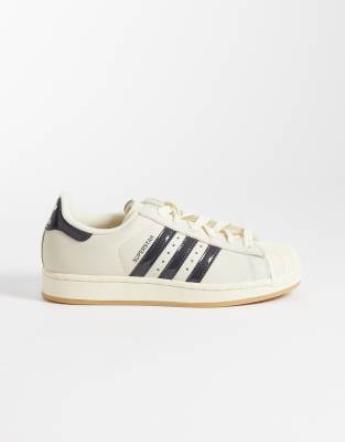 Originals - Superstar II - Sneaker in Wollweiß und Schwarz Weiß 43 1/3