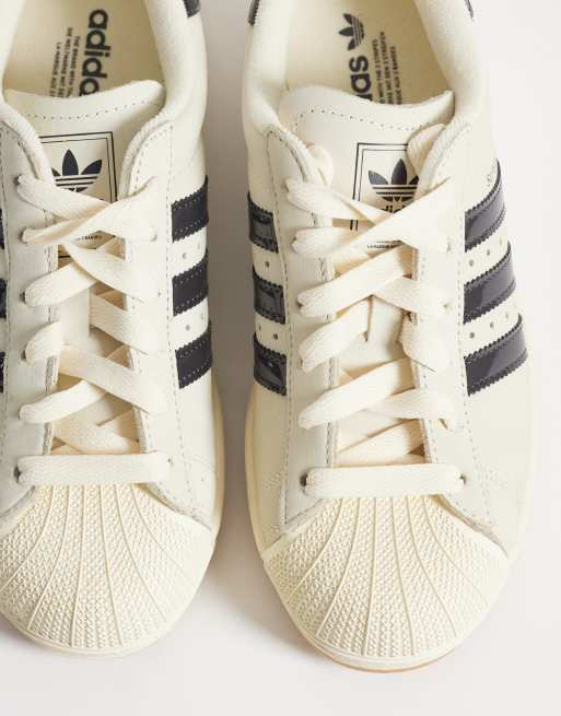 adidas Originals – Superstar II – Sneaker in Wollweiß und Schwarz , 2 von 5