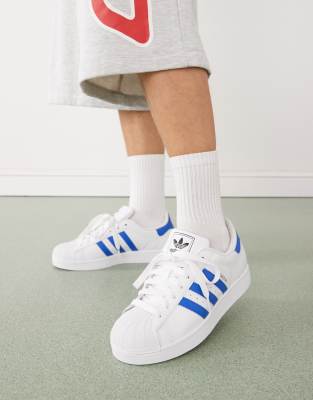 Superstar II sneakers in white and blue