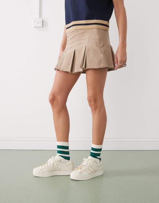 adidas gazelle silver green womens adidas Wmns Superstar Cloud White Gold Metallic main image 0