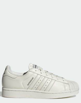 Off White / Off White / Grey