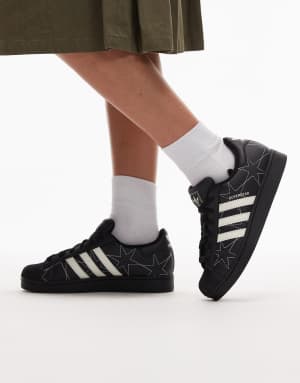 adidas Originals Superstar II trainers with star stitch detailing in black