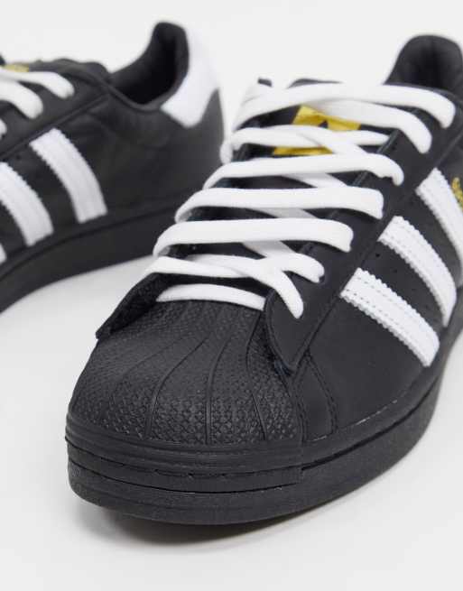 Adidas discount superstar laceless