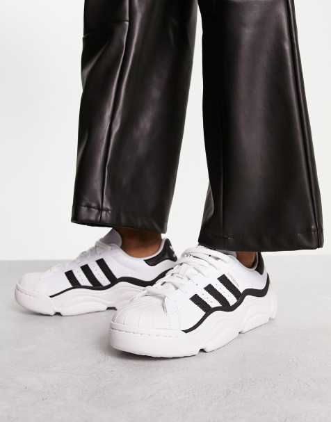 Black adidas superstar on sale outfit